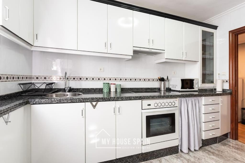 Myhousespain - Piso En Cimadevilla Junto Al Mar Gijon Exterior photo