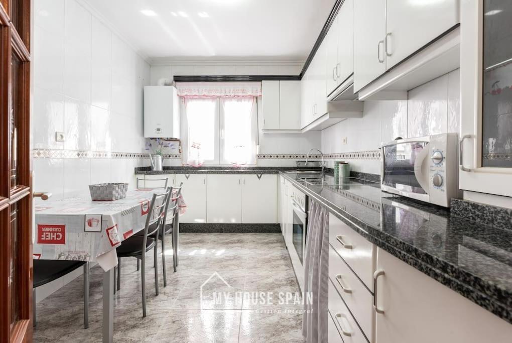 Myhousespain - Piso En Cimadevilla Junto Al Mar Gijon Exterior photo